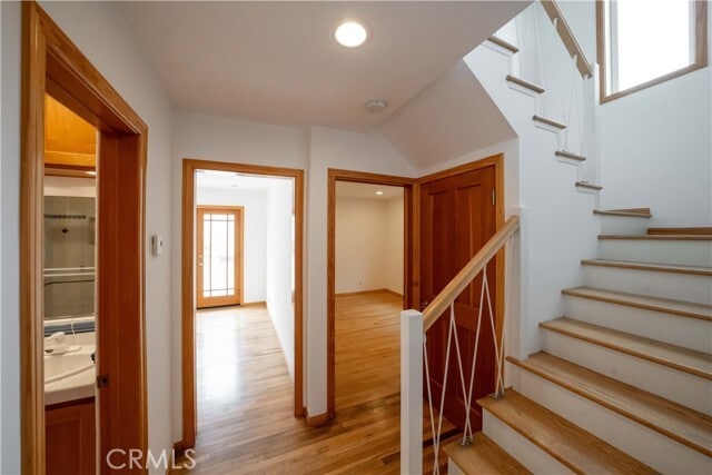Building Photo - 732 Rosecrans Ave