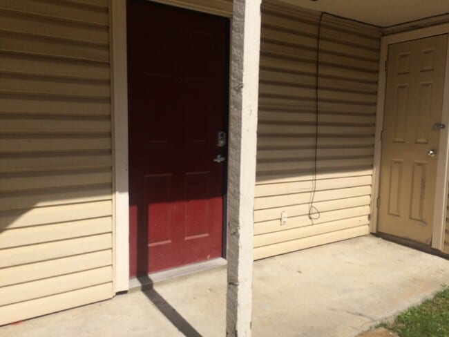 Building Photo - 2617PR