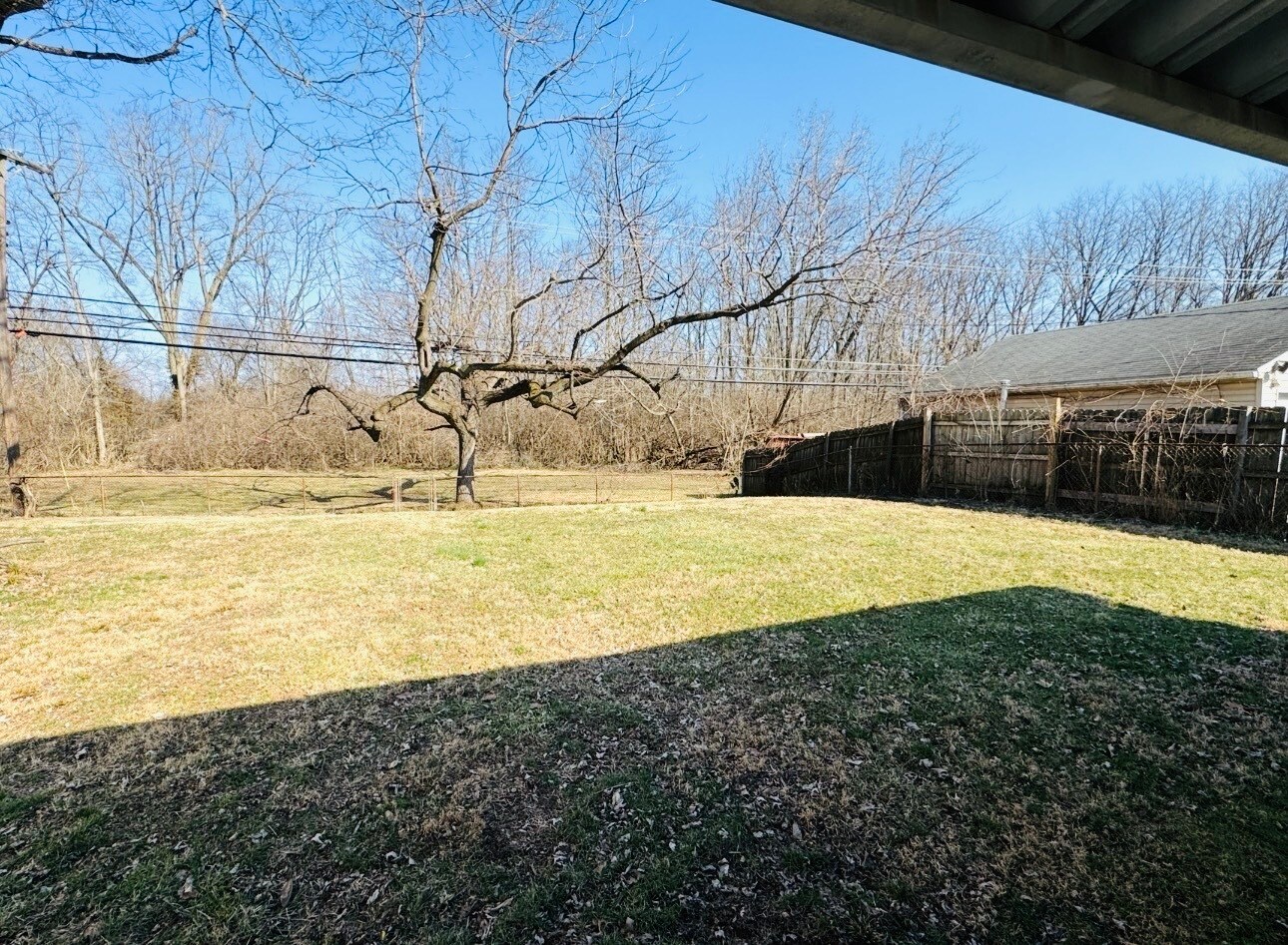 Building Photo - 2251 Vale Dr