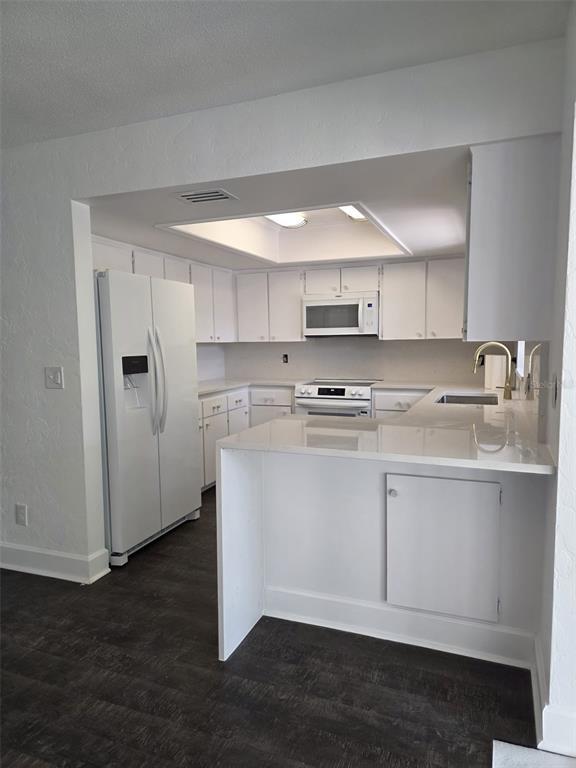 Building Photo - 5210 Dr M.L.K. Jr St N