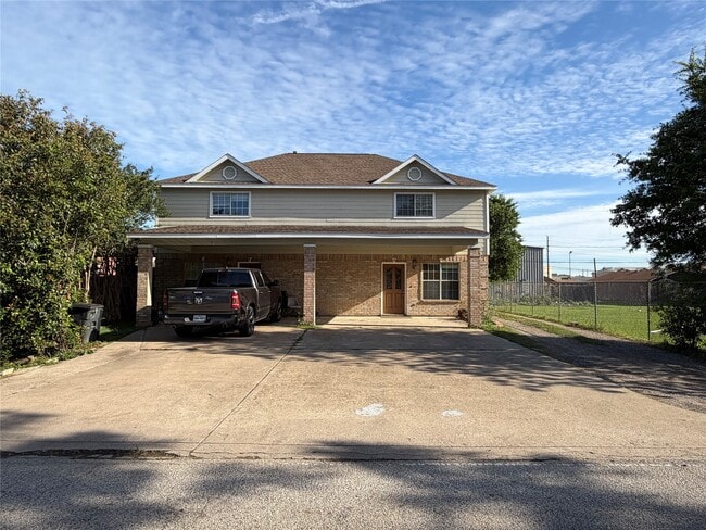 Building Photo - 11102 Maize Ln