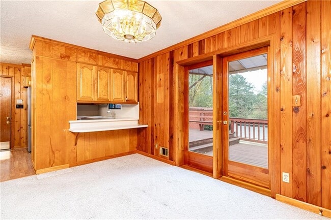 Building Photo - 216 Thomas Cir