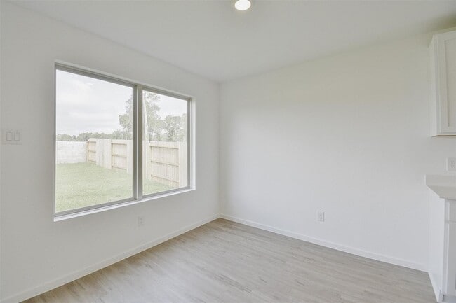 Building Photo - 18566 Cepagatti Dr