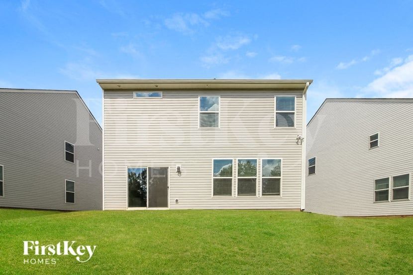 Building Photo - 302 Ashborne Ln