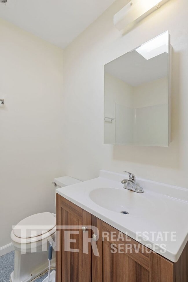 Building Photo - 1812 Mercury Way
