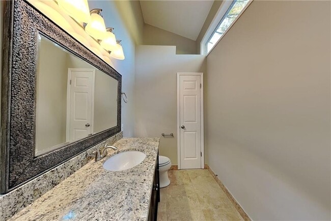 Building Photo - 355 Elbe Dr