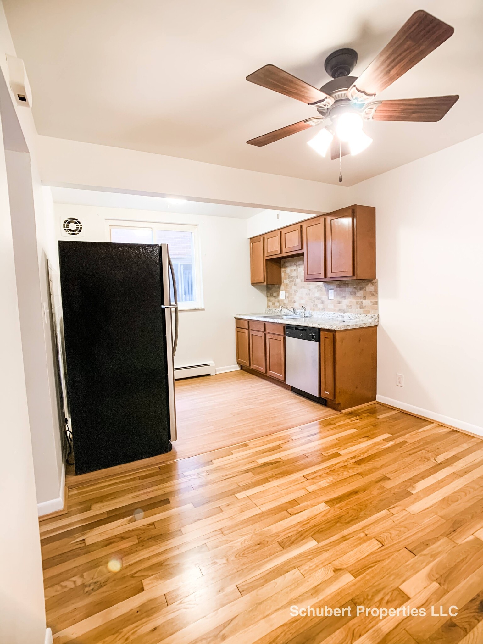 Kitchen #1 - 3154 Schubert Ave