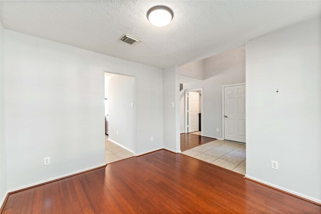 Building Photo - 19914 Shore Meadows Ln