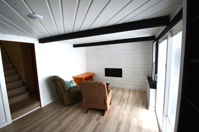 Building Photo - 36722 Birch Dr