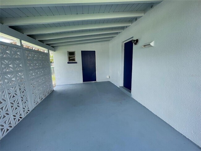 Building Photo - 2151 Broom Ct