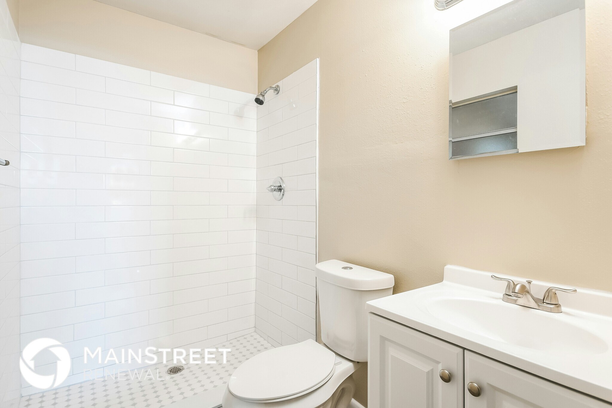 Building Photo - 2853 Magnolia Ave