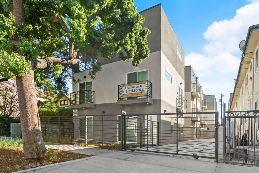 Building Photo - 1034 N Oxford