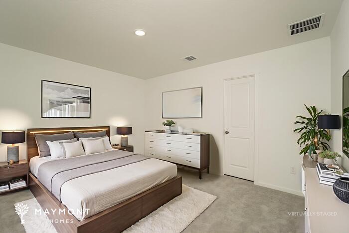 Building Photo - 2416 Shady Grv