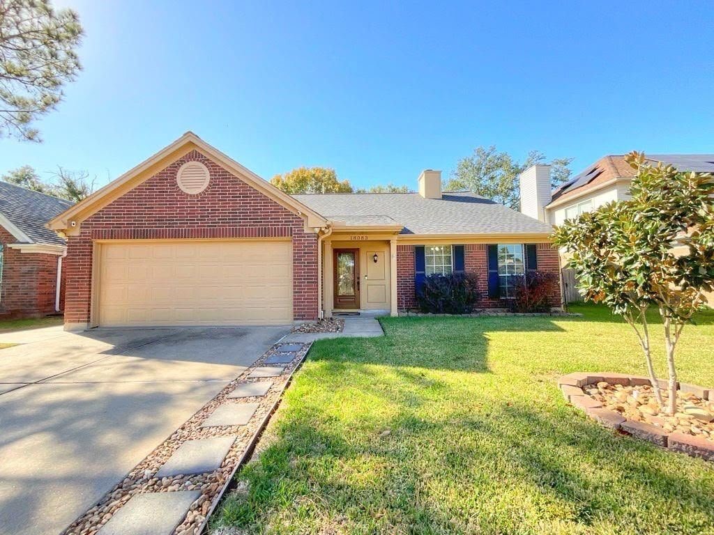 Building Photo - 18083 Holly Forest Dr