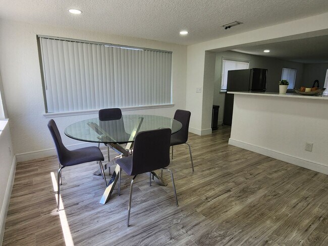 Building Photo - Fully updated 3-bedroom, 2-bath home