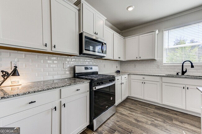 Building Photo - 3154 Ellenton Dr