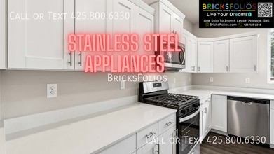 Building Photo - 4039 Hyde Lp NE