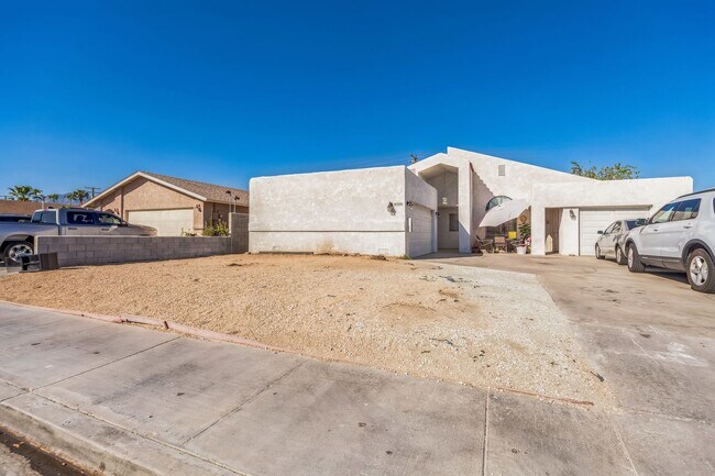 Building Photo - 31635 Avenida Maravilla