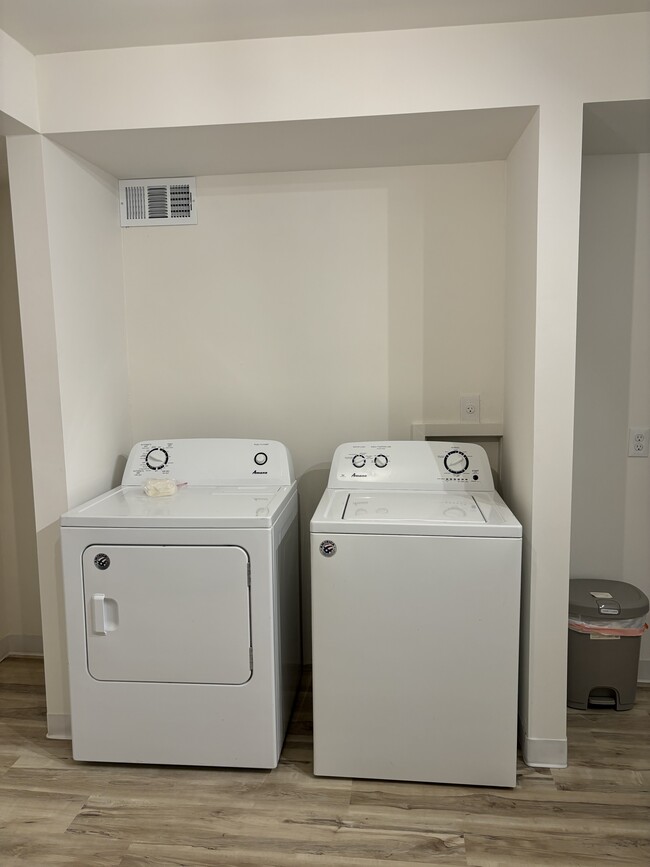 laundry - 1116 State St NW