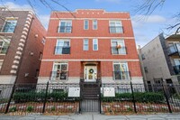 Building Photo - 7250 N Oakley Ave