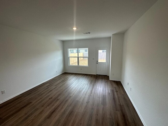 Building Photo - 312 Sonterra Dr