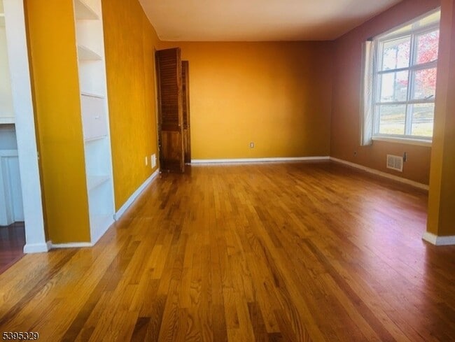 Building Photo - 120 Parsippany Rd