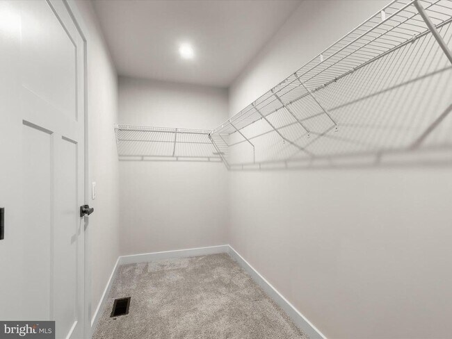 Building Photo - 4738 Naples Ave