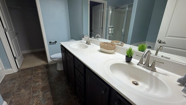 Building Photo - 176 Fields Pond Dr