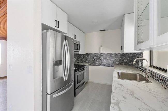 Building Photo - 3303 Kirk Rd