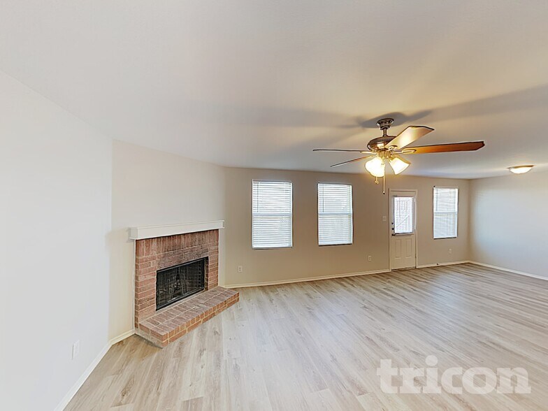 Building Photo - 2749 Ingram Cir