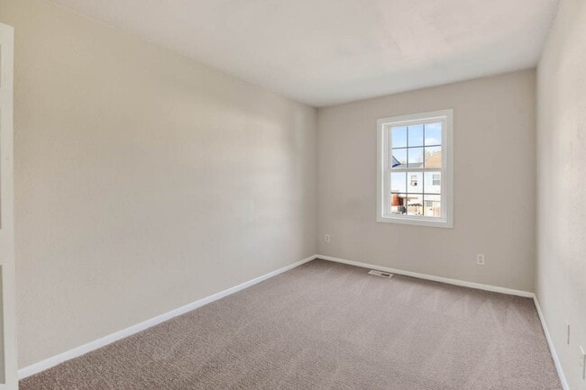 Building Photo - Updated 3BR Home in Virginia Beach with Modern Finishes & Prime Location