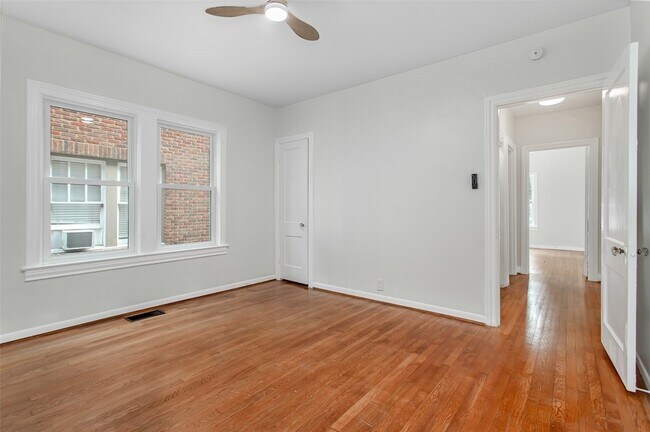 Building Photo - 4204 Prescott Ave