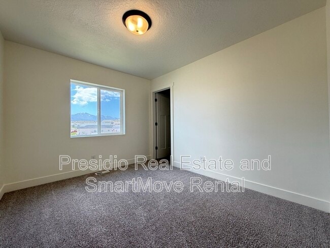 Building Photo - 7177 N Slick Rock Way