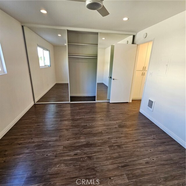 Building Photo - 209 S Prospect Ave