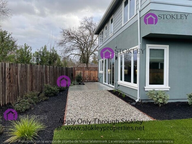 Building Photo - 3184 Manor Ave