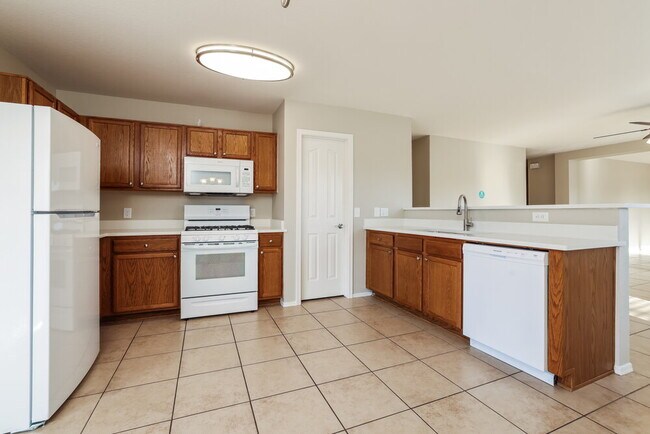 Building Photo - 1774 W Summer Dawn Dr