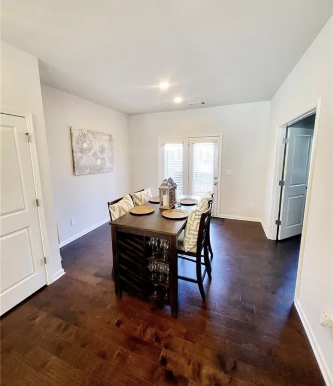 Dining area - 3315 Hedgeway Ct