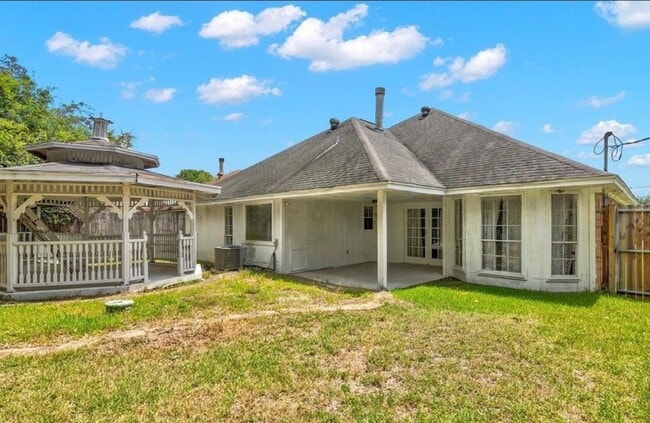 Building Photo - 1119 Meadowvale Dr