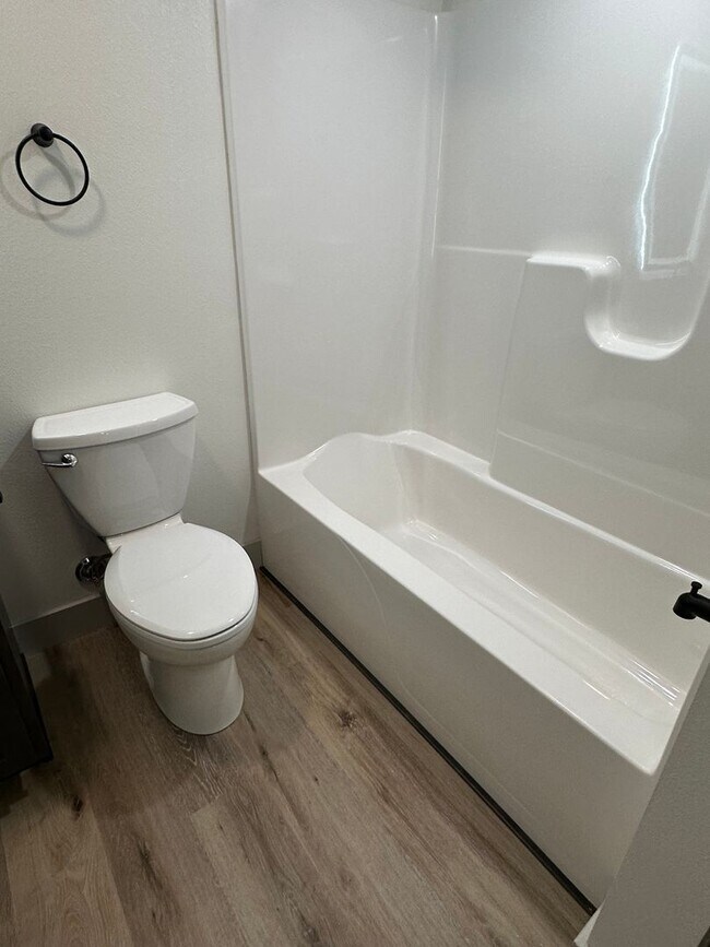 Building Photo - NEW CONSTRUCTION 5 Bed 3 Bath w/ Walk Out Basement Waynesville School District