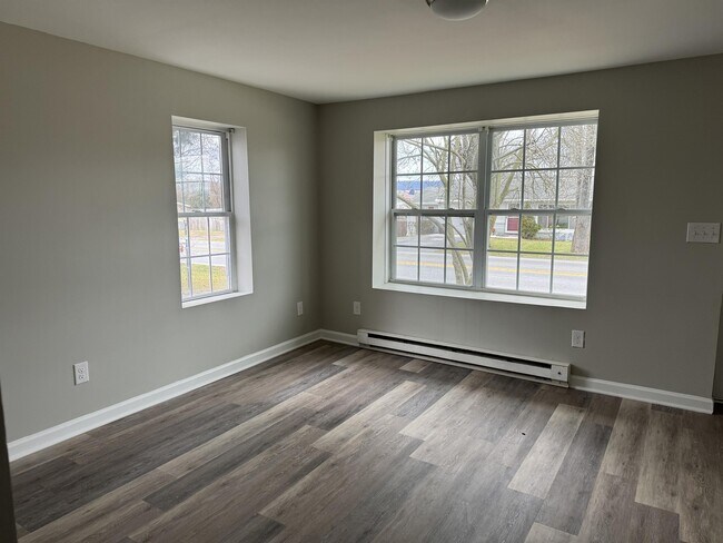 Building Photo - 250 State Cir