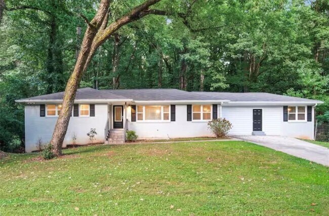 Building Photo - 2596 Dawn Dr
