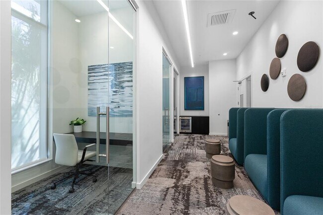 Building Photo - 301 Quay Commons Quay