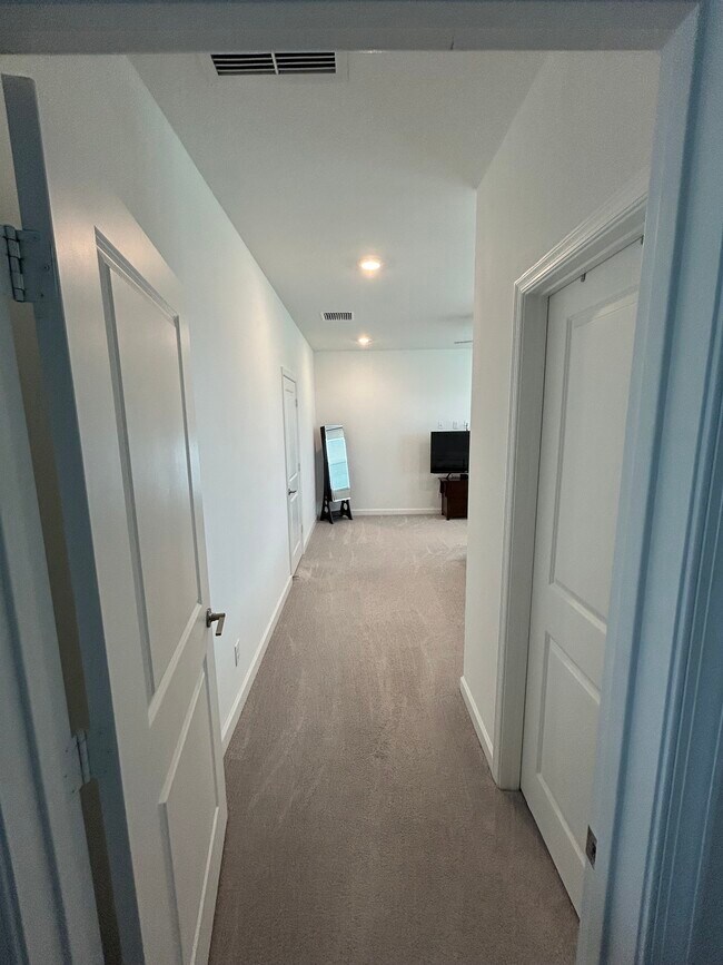 Building Photo - 1523 Heron Nook Rd