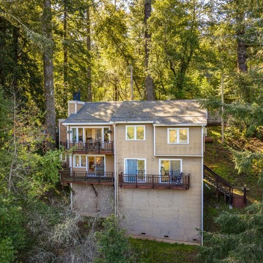 Building Photo - 25 Fir Ave