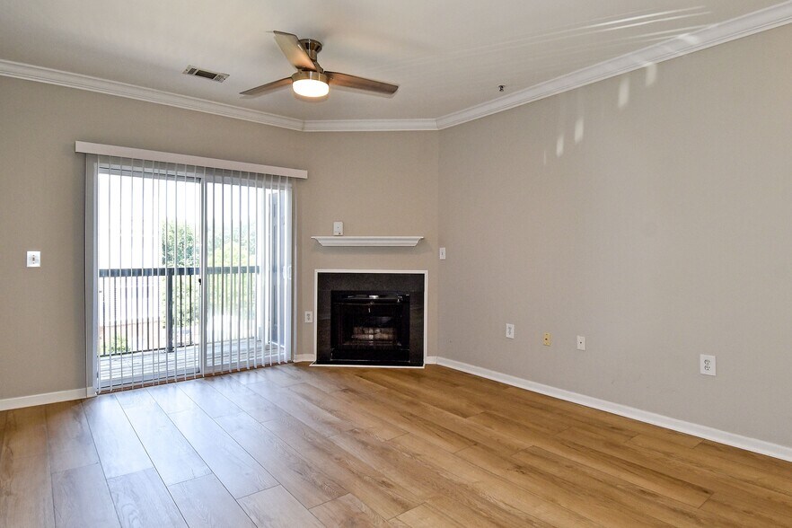 Building Photo - 11349 Aristotle Dr