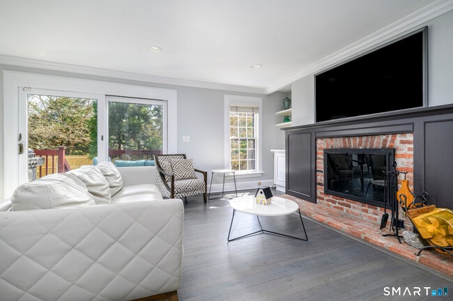 Building Photo - 47 Indian Harbor Dr