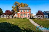 Building Photo - 16 2nd Ave S