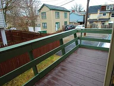Balcony - 625 Copeland St