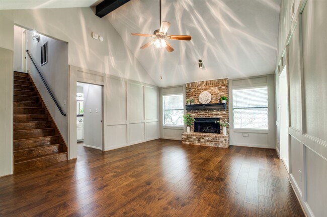 Building Photo - 24 E Torch Pine Cir