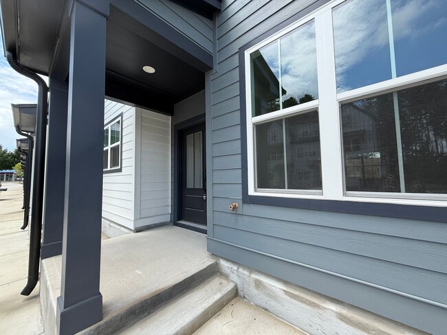 Building Photo - Newly Built 4BD, 3.5BA Northeast Raleigh T...